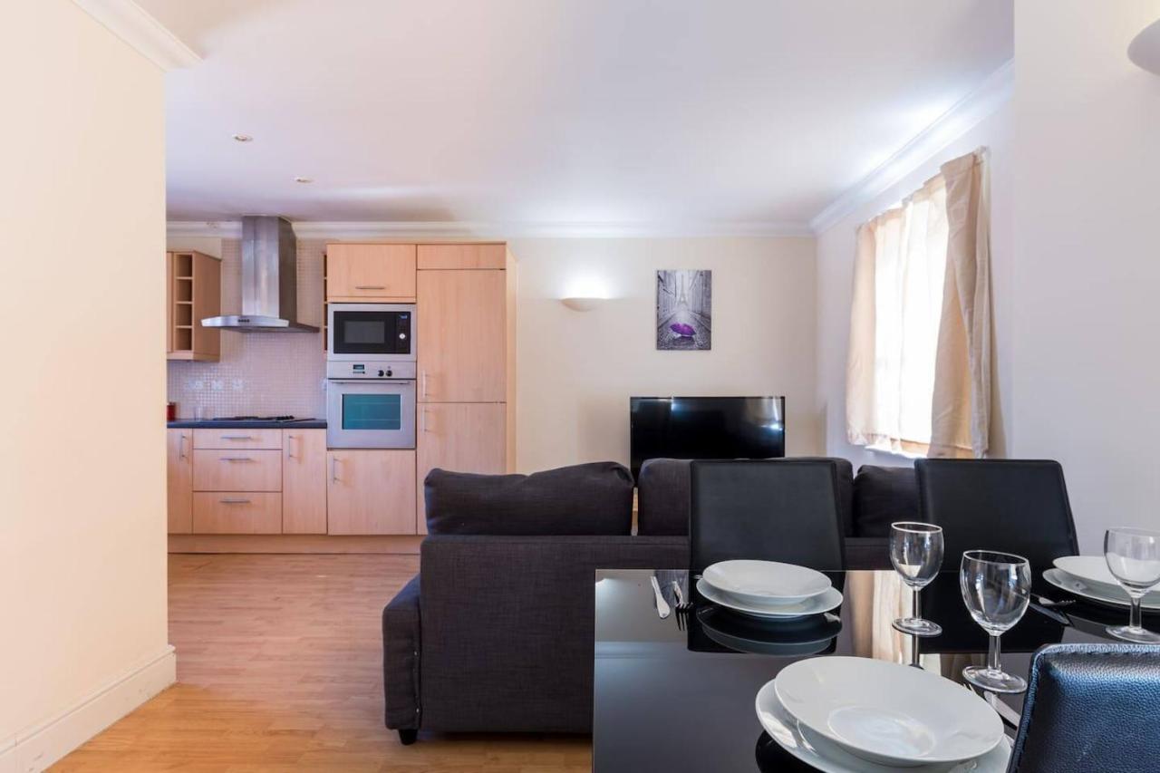 Godwin Court Apartments Swindon Exteriér fotografie